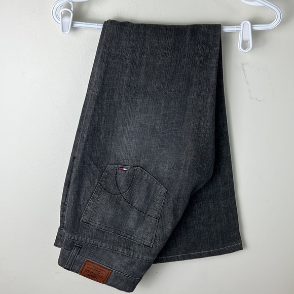 Tommy Hilfiger Relaxed Cameron Lowrise Bootcut Jeans Size 27 - Picture 2 of 15